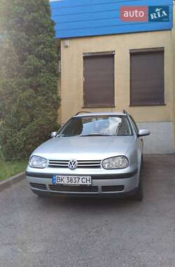 Універсал Volkswagen Golf 1999 в Рівному