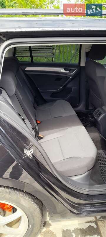 Універсал Volkswagen Golf 2014 в Львові