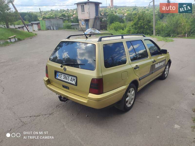 Універсал Volkswagen Golf 1998 в Кривому Розі