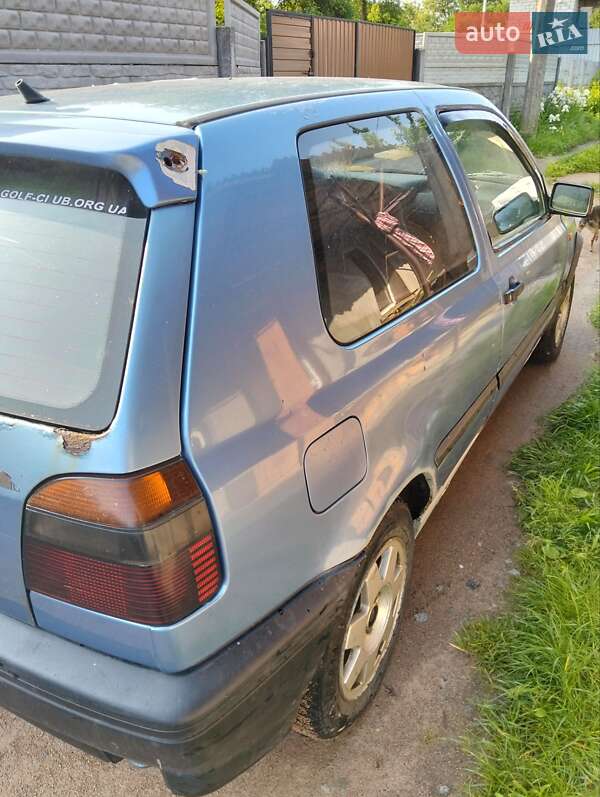 Хэтчбек Volkswagen Golf 1993 в Житомире