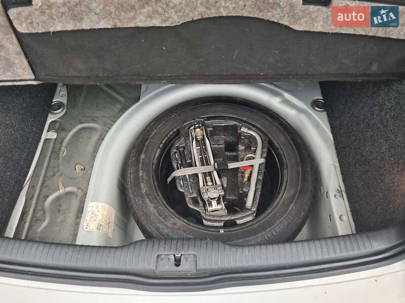 Хетчбек Volkswagen Golf 2000 в Львові