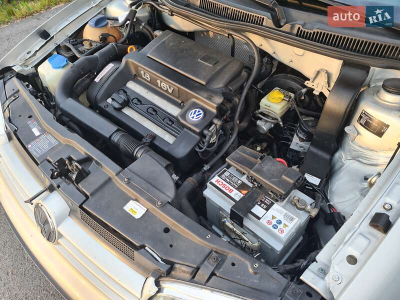 Хетчбек Volkswagen Golf 2000 в Львові