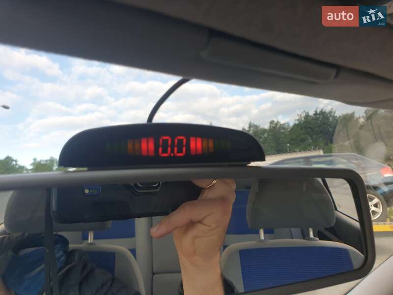 Хетчбек Volkswagen Golf 2000 в Львові