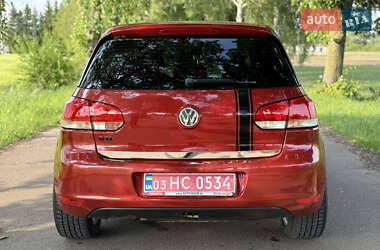 Хэтчбек Volkswagen Golf 2010 в 