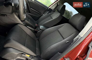 Хэтчбек Volkswagen Golf 2010 в 