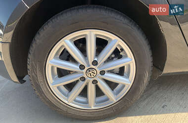 Хэтчбек Volkswagen Golf 2006 в 