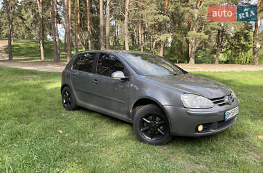 Хетчбек Volkswagen Golf 2006 в 