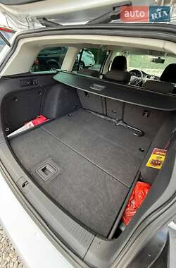 Універсал Volkswagen Golf 2014 в 
