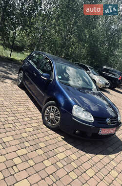 Хэтчбек Volkswagen Golf 2006 в Солоницевке