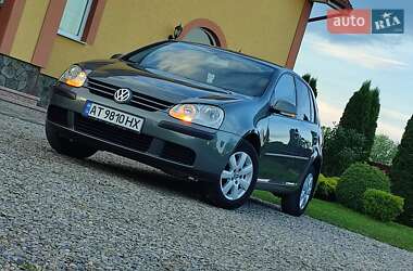 Хэтчбек Volkswagen Golf 2004 в Ивано-Франковске