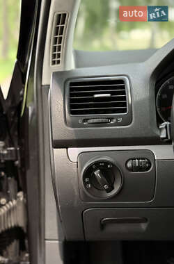 Хэтчбек Volkswagen Golf 2007 в 
