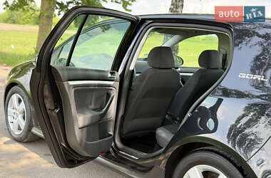 Хэтчбек Volkswagen Golf 2007 в 