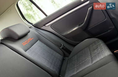 Хэтчбек Volkswagen Golf 2007 в 