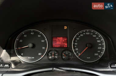 Хэтчбек Volkswagen Golf 2007 в 