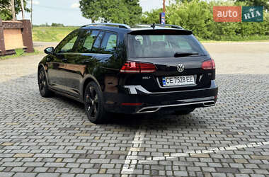 Універсал Volkswagen Golf 2017 в 