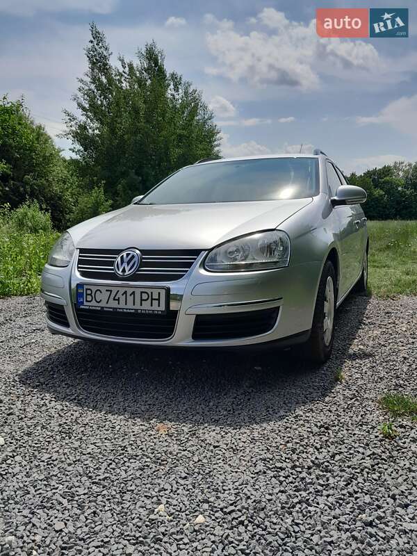 Универсал Volkswagen Golf 2008 в Золочеве