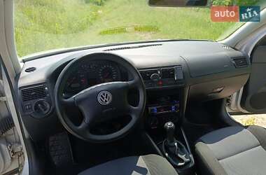 Универсал Volkswagen Golf 2000 в 