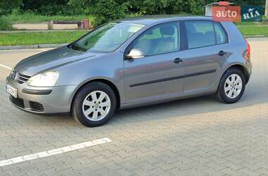 Хэтчбек Volkswagen Golf 2005 в Виннице