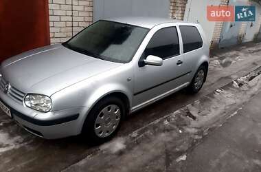 Хэтчбек Volkswagen Golf 2000 в Харькове