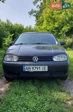 Хетчбек Volkswagen Golf 1999 в Вінниці
