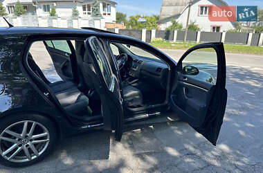 Хэтчбек Volkswagen Golf 2008 в 