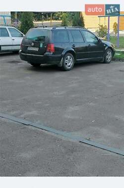 Универсал Volkswagen Golf 2001 в Черняхове