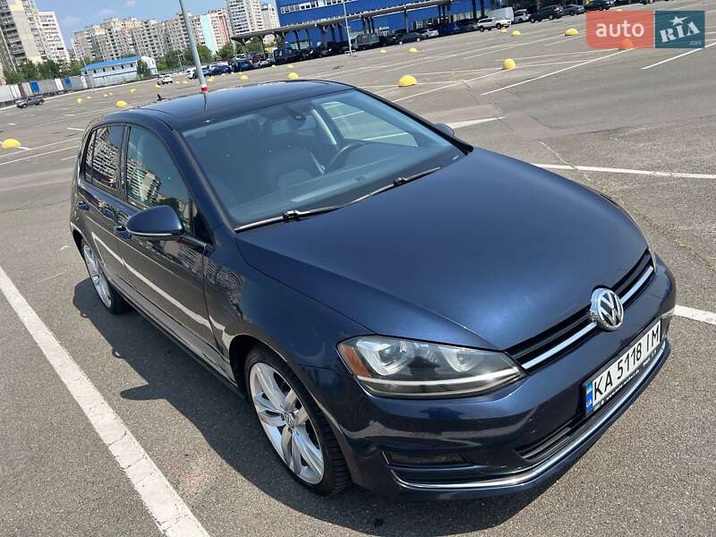 Хэтчбек Volkswagen Golf 2014 в 