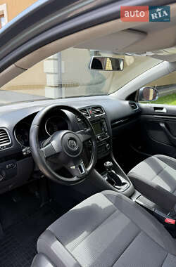 Универсал Volkswagen Golf 2011 в 