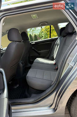 Универсал Volkswagen Golf 2011 в 