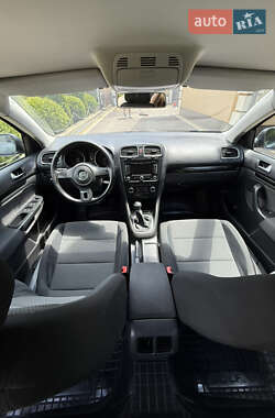 Универсал Volkswagen Golf 2011 в 