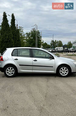 Хэтчбек Volkswagen Golf 2007 в 