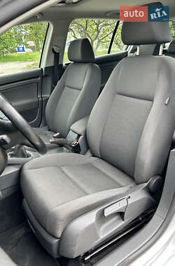 Хэтчбек Volkswagen Golf 2007 в 