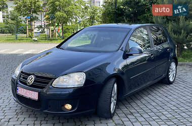 Хэтчбек Volkswagen Golf 2006 в 