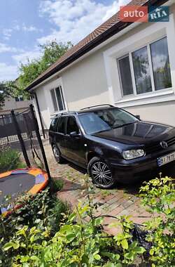 Универсал Volkswagen Golf 2000 в 
