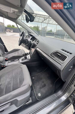 Универсал Volkswagen Golf 2017 в 