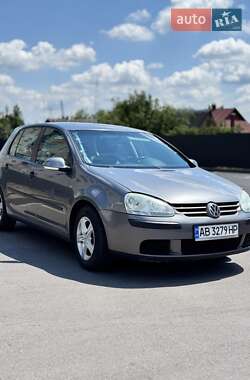 Хетчбек Volkswagen Golf 2005 в Калинівці