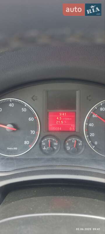 Хетчбек Volkswagen Golf 2005 в Калинівці