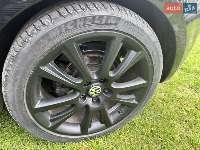 Хэтчбек Volkswagen Golf 2010 в Турийске