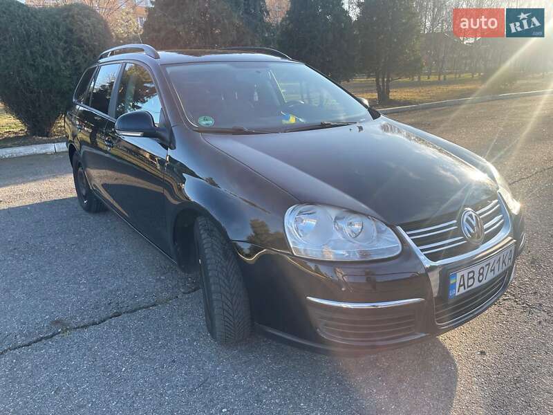 Універсал Volkswagen Golf 2008 в 