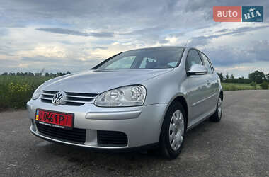 Хетчбек Volkswagen Golf 2006 в 