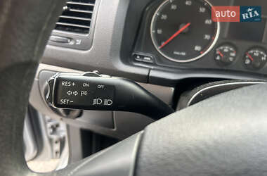 Хетчбек Volkswagen Golf 2006 в 