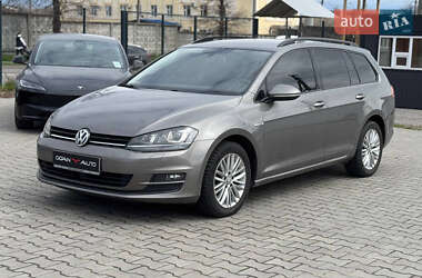 Універсал Volkswagen Golf 2015 в Вінниці