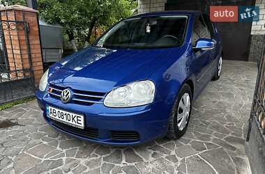 Хетчбек Volkswagen Golf 2005 в Хмільнику