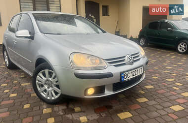 Хэтчбек Volkswagen Golf 2009 в 