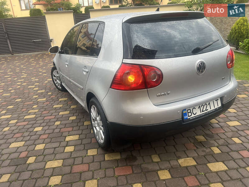 Хетчбек Volkswagen Golf 2009 в Львові