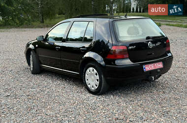 Хэтчбек Volkswagen Golf 2000 в 