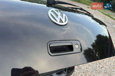 Хэтчбек Volkswagen Golf 2000 в 