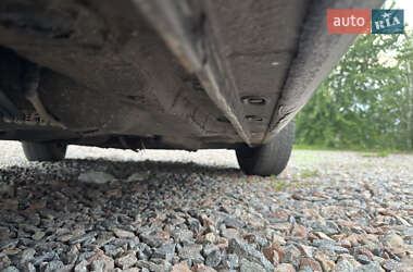 Хэтчбек Volkswagen Golf 2000 в 