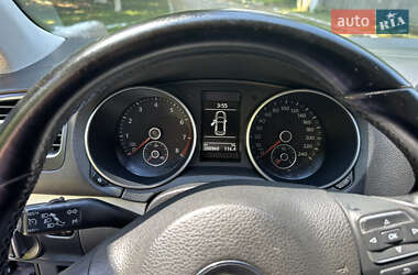 Универсал Volkswagen Golf 2010 в 