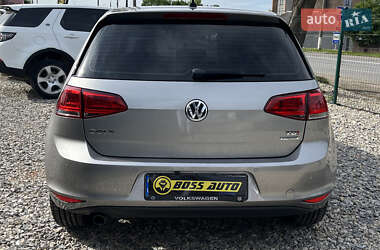 Хэтчбек Volkswagen Golf 2013 в 